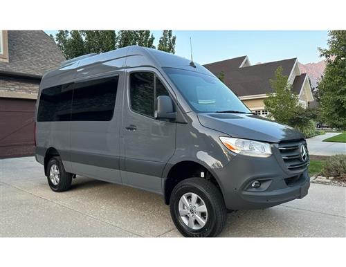 OPAL - 2023 AWD 12-SEATER PASSENGER VAN